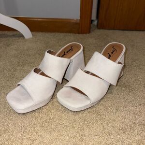 Free People Love is Everywhere leather platform block heel sandals size 37.5 cre